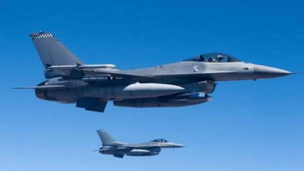 Ana zaton harin jirgin sojojin Nigeria ya yi ajalin yan Bijilanti 16 a Zamfara.