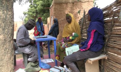 Sama Da Mutum 10,000 Ke Zuwa Domin Ganin Likita Ya Duba Lafiyarsu A Ƙarƙashin Bishiya A Kano