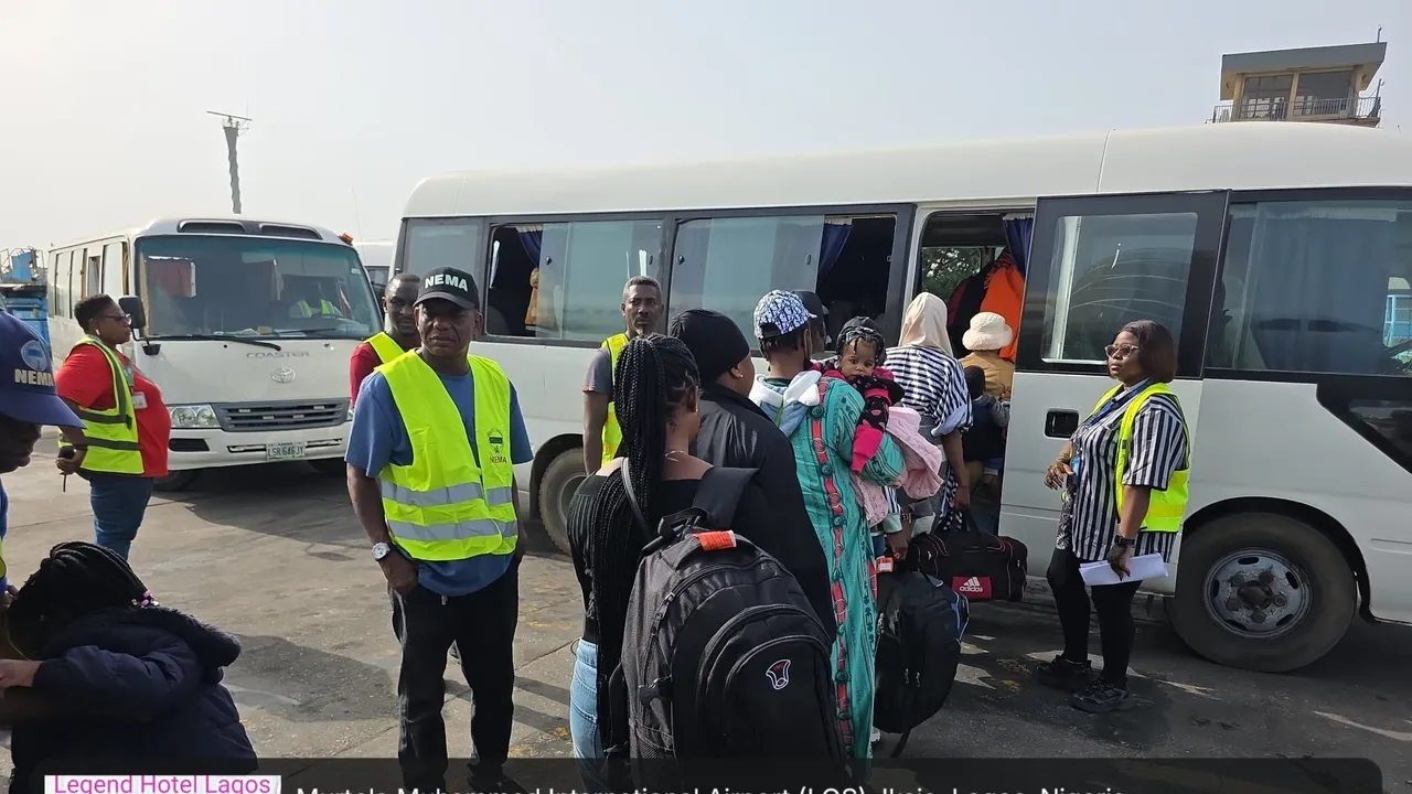 4e711d0adb7a27cc7cbfd332eff185da6a03b0acc1bc6321edb9903642aaeaf2 MAIN 1